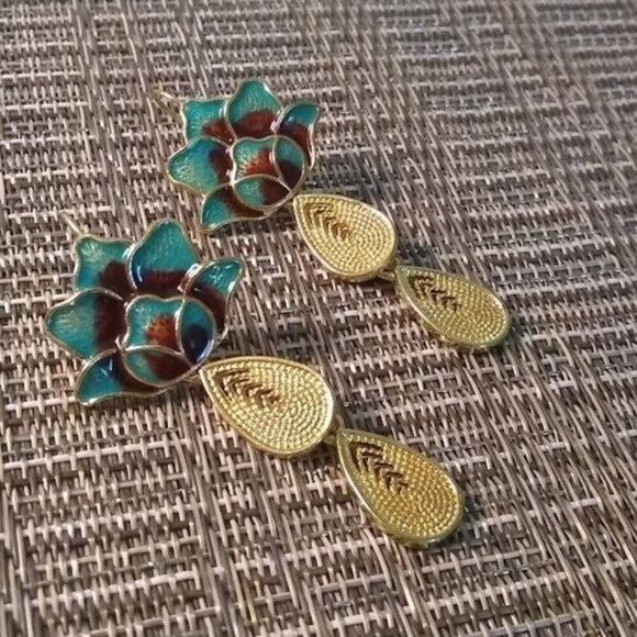 Green and Golden Tropical Flower Drop Earrings - Picture 4 of 4